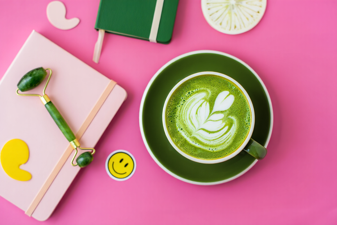 7 bienfaits du matcha que tu ne soupçonnais pas (surtout le n°4)
